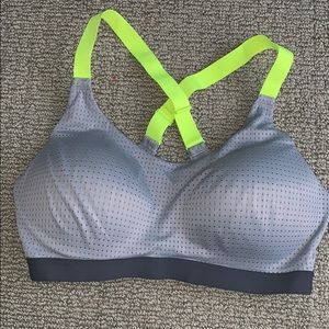 VS sports bra
